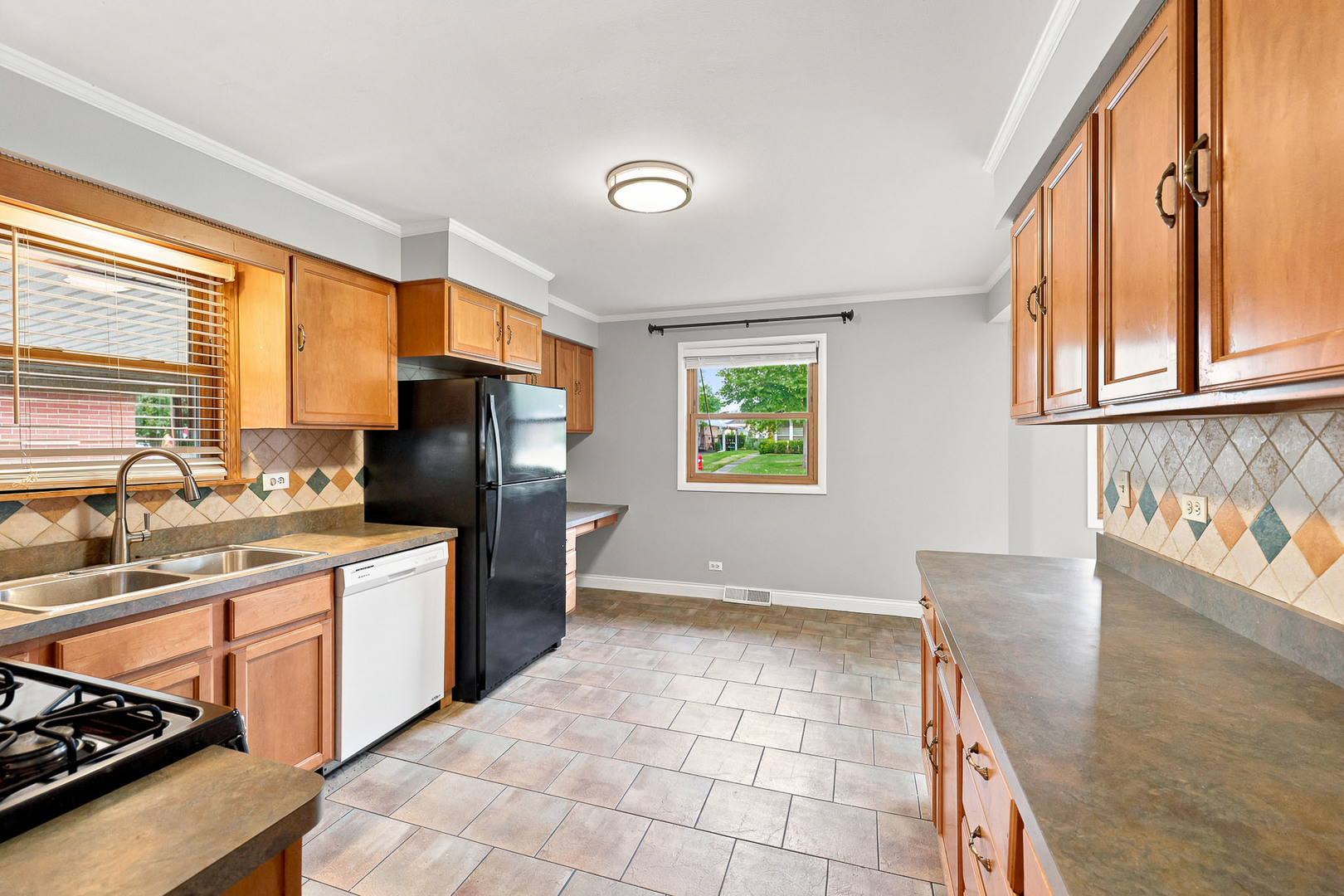 1113 S Haddow Avenue Property Photo 13