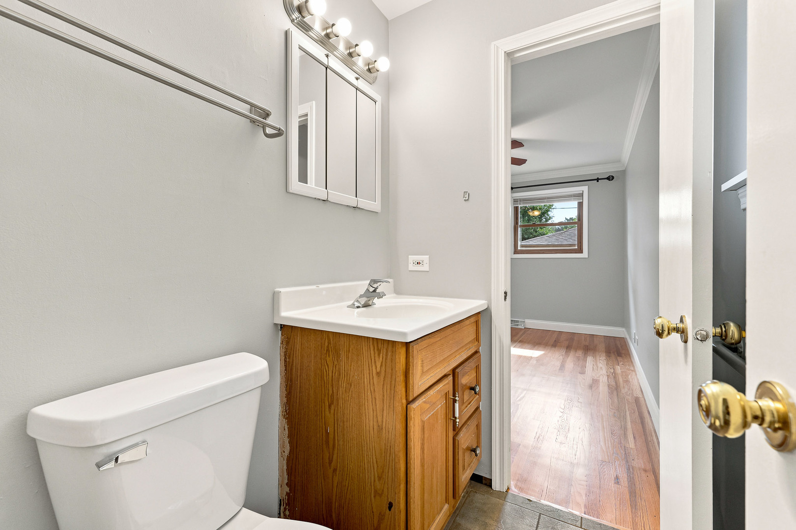 1113 S Haddow Avenue Property Photo 15