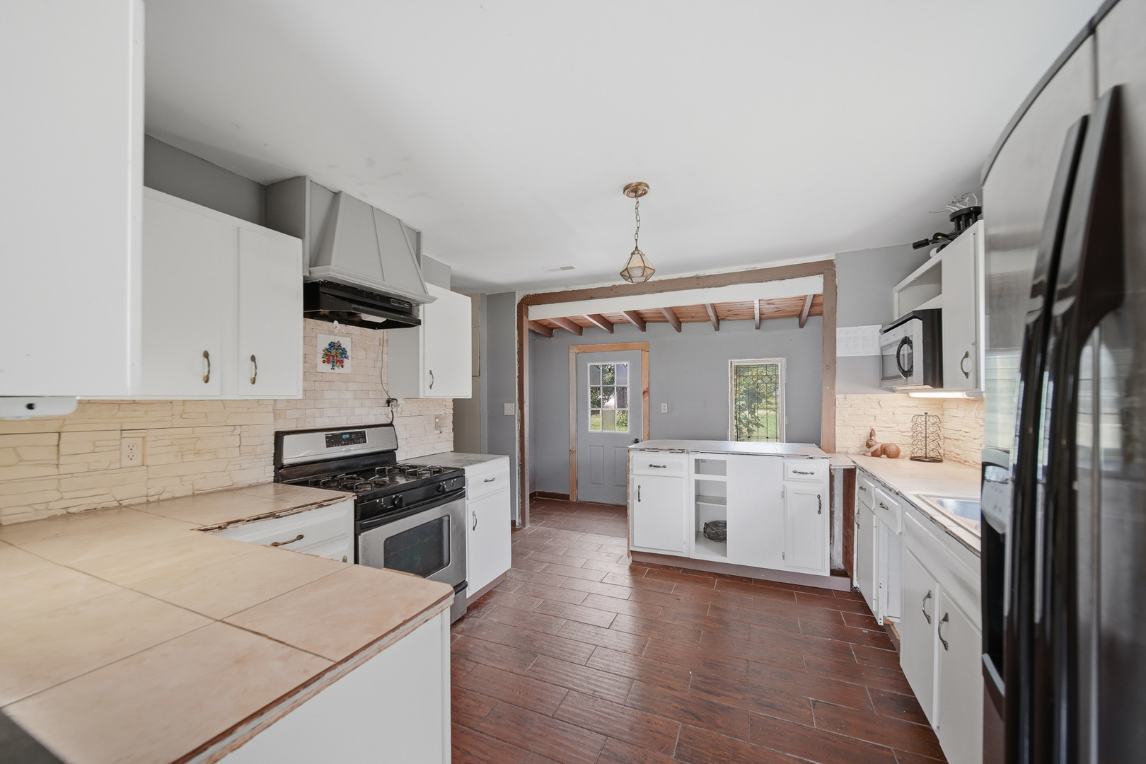 1168 Corregidor Road Property Photo 7