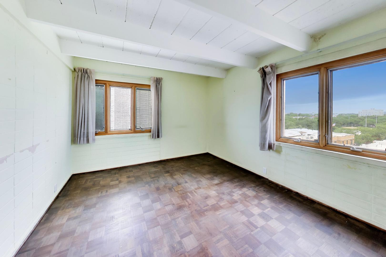 1122 W Lunt Avenue 8c Property Photo 18