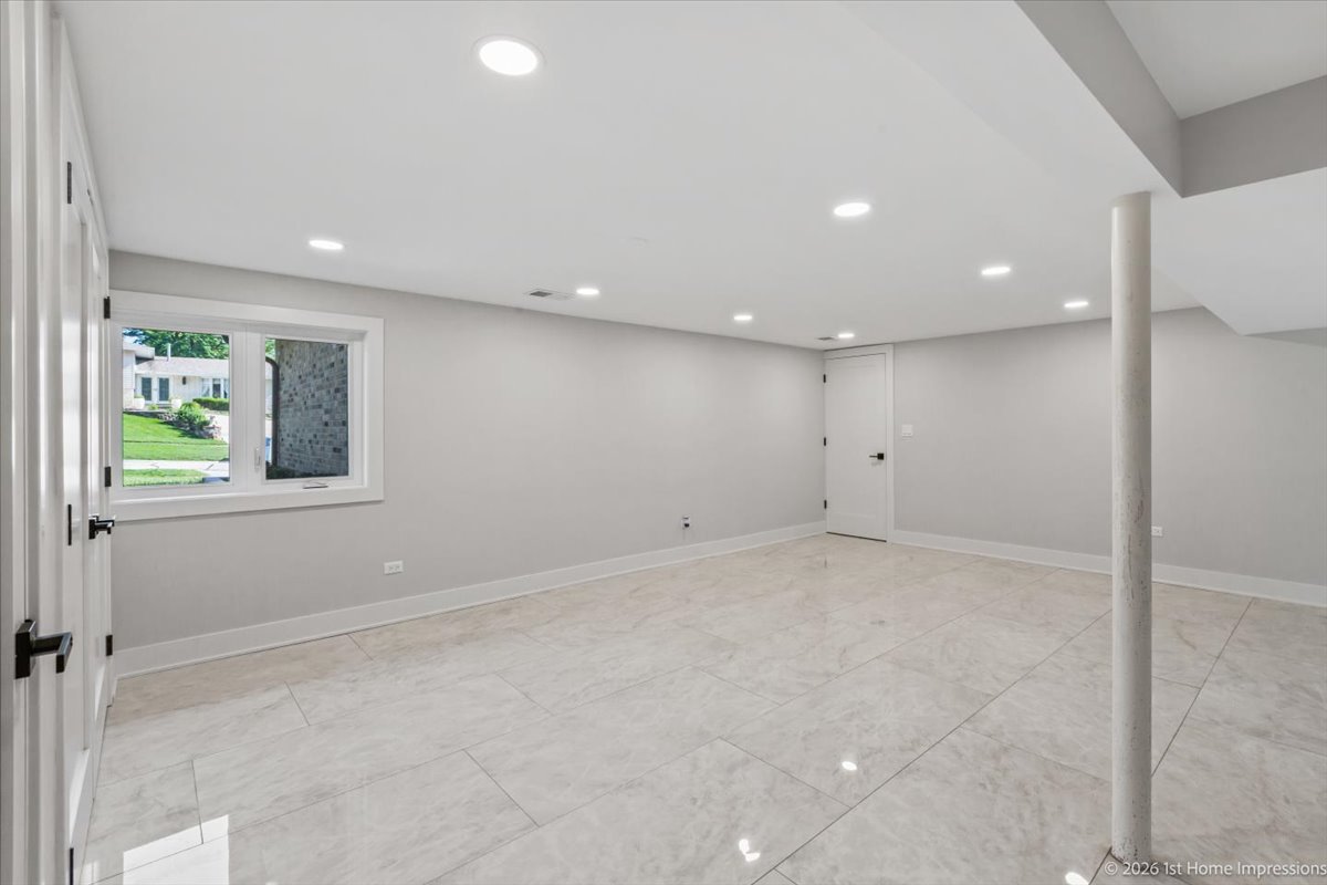 9039 Windsor Drive Property Photo 18