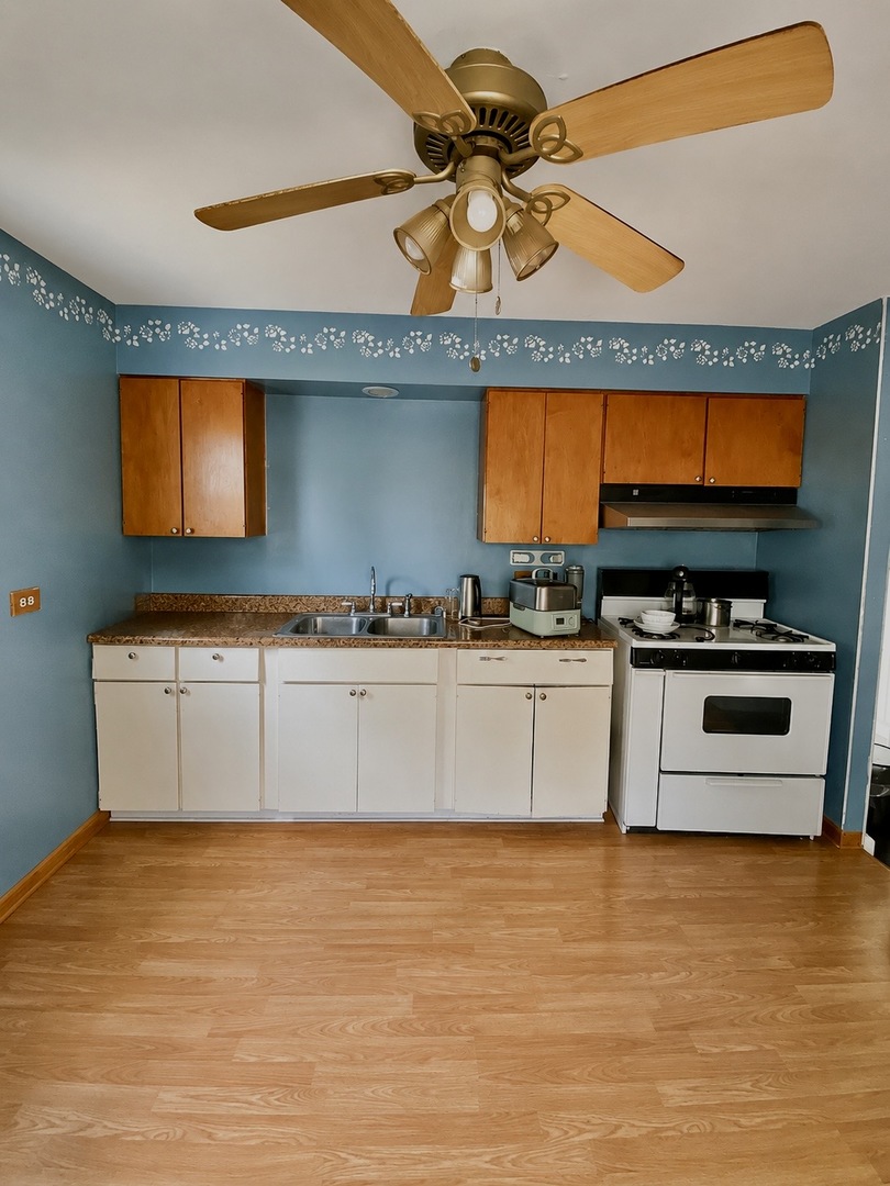 1508 W Palm Drive Property Photo 5