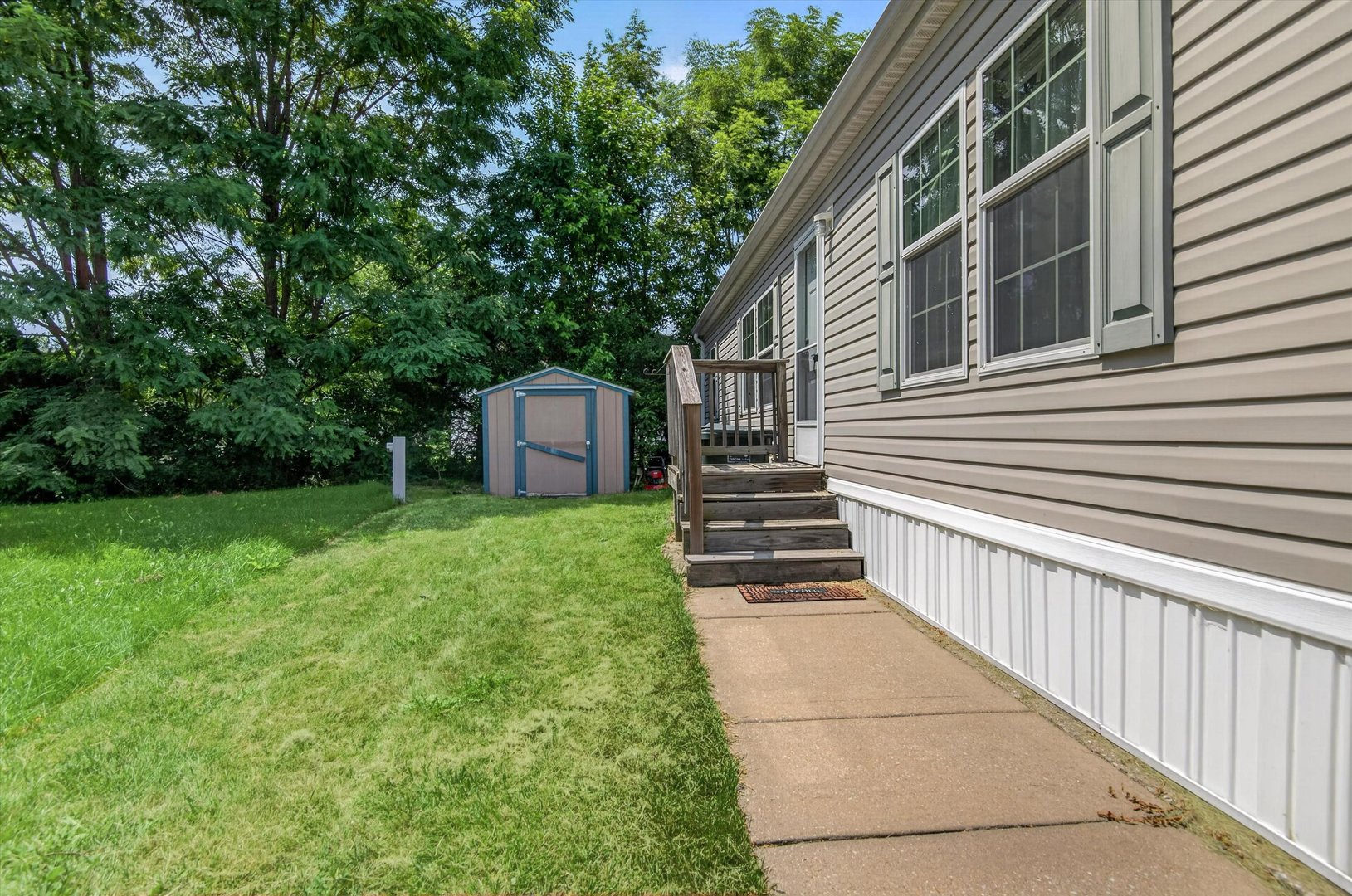 84 Brenner Court Property Photo 3