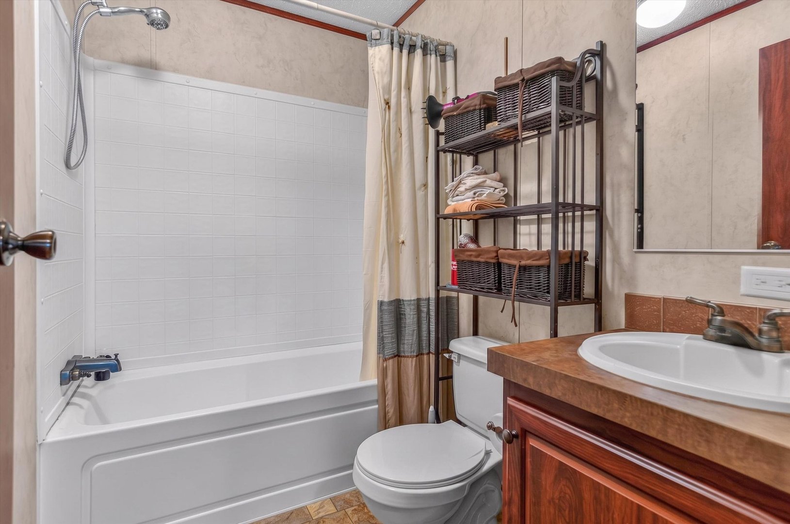 84 Brenner Court Property Photo 13