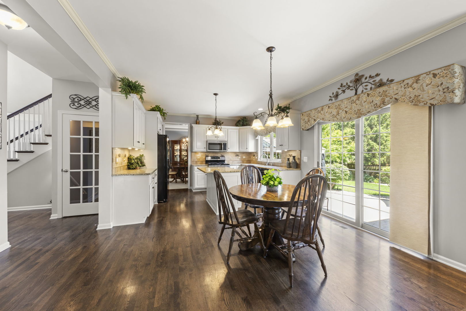 26643 Lindengate Circle Property Photo 6