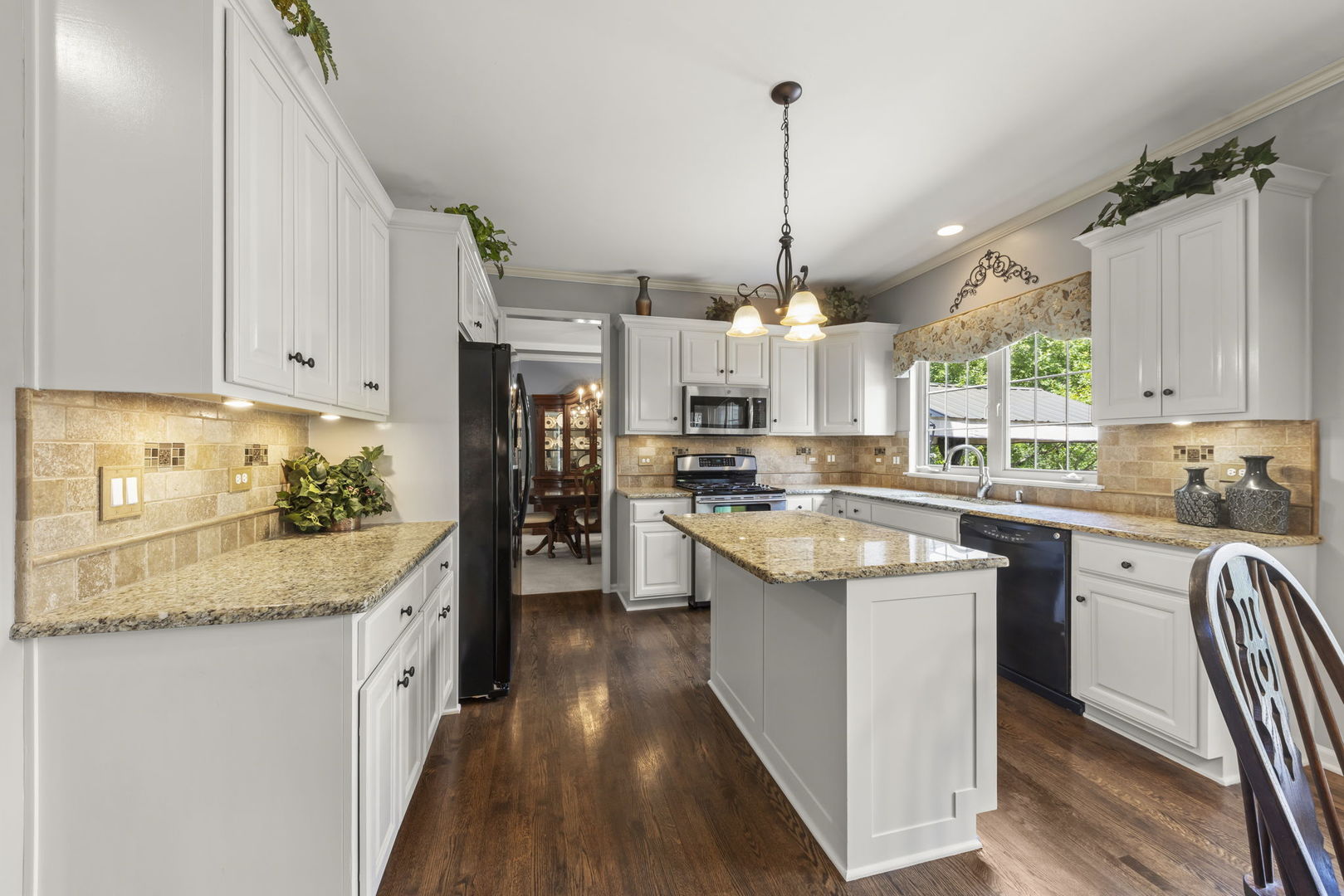 26643 Lindengate Circle Property Photo 8