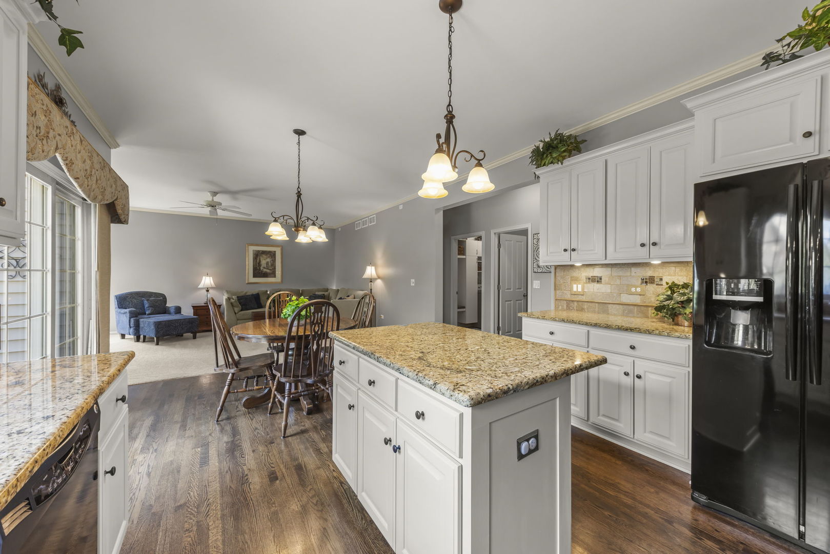26643 Lindengate Circle Property Photo 10