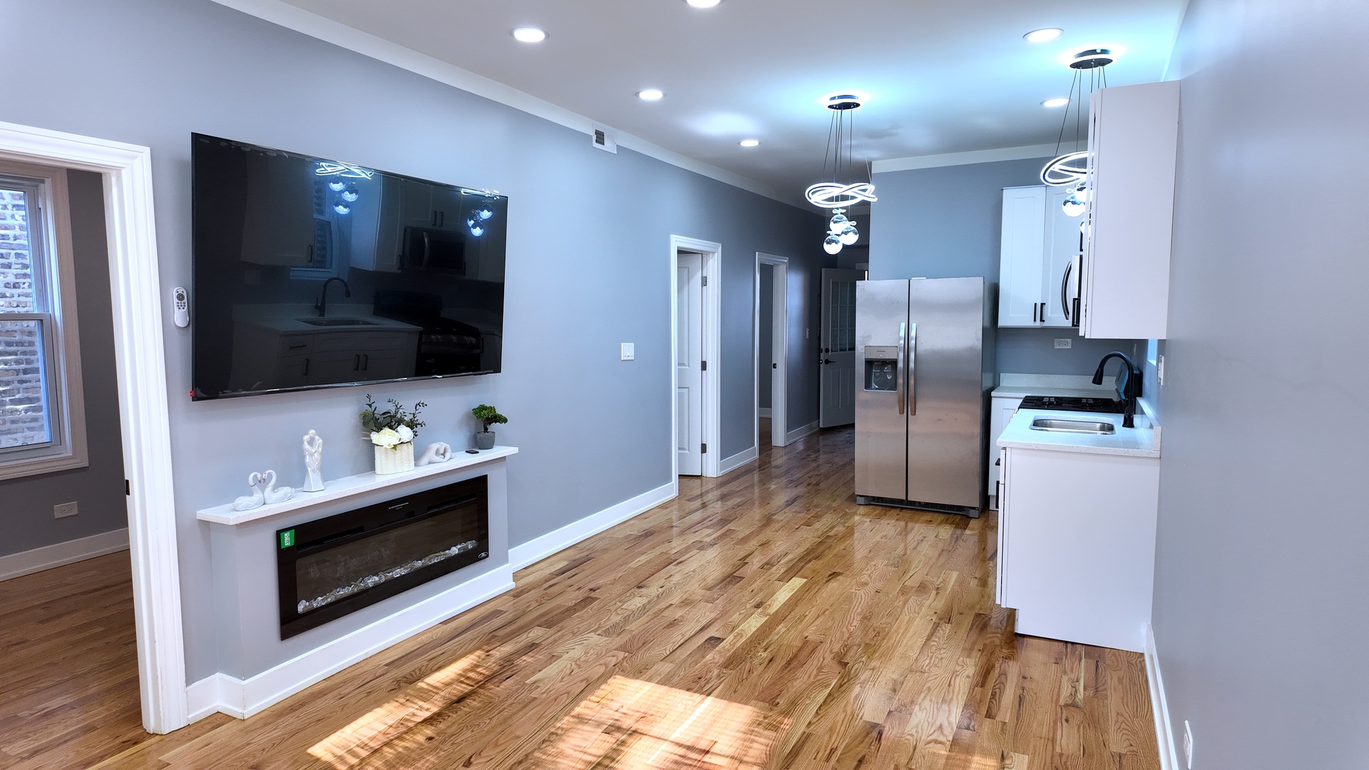 2233 S Spaulding Avenue 2 Property Photo 3