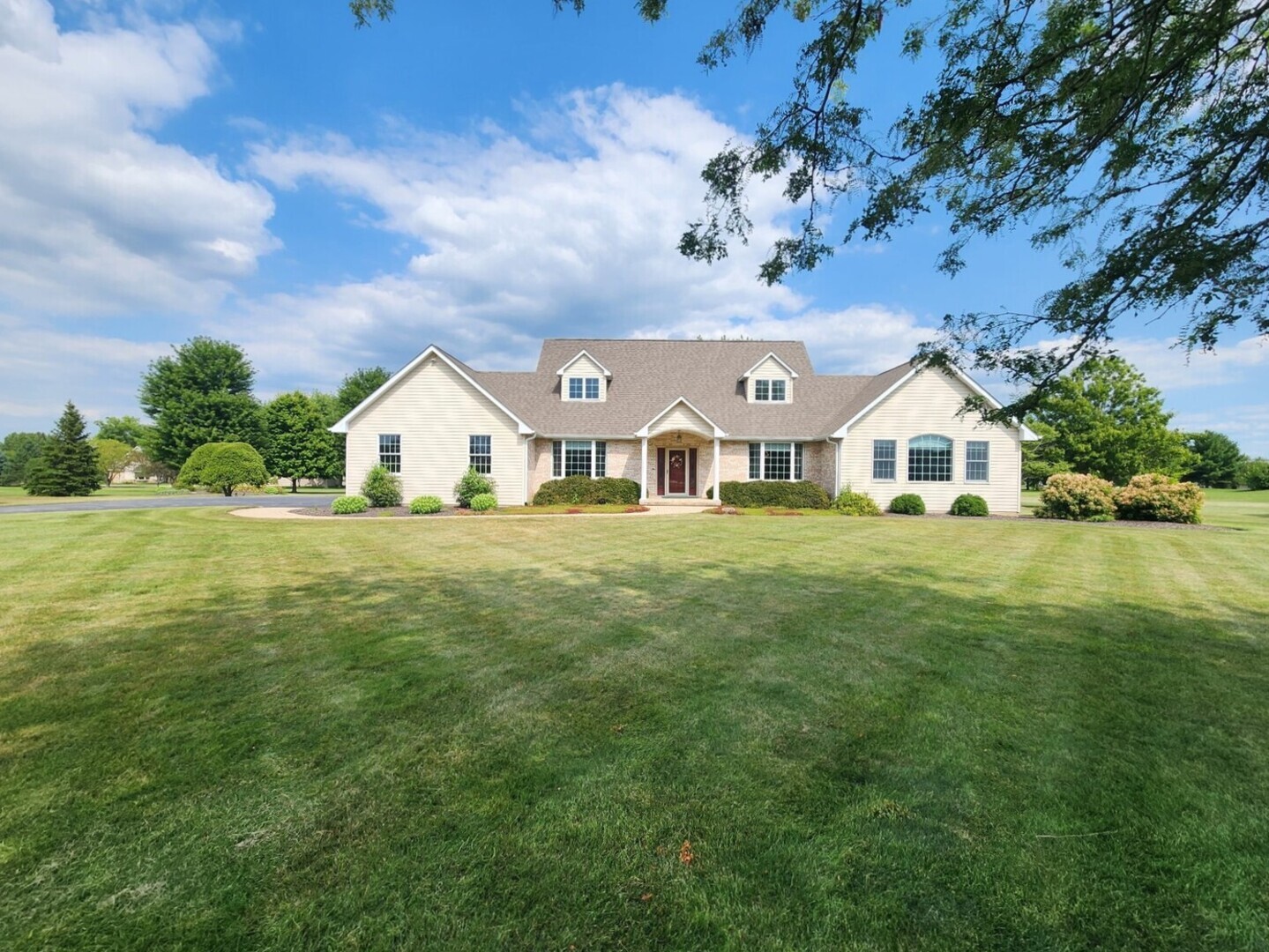 26743 S Winfield Road Property Photo 2