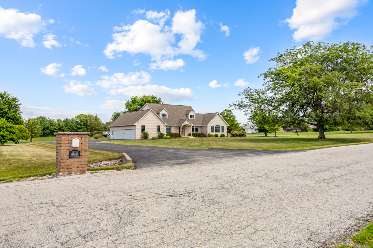 26743 S Winfield Road Property Photo 6
