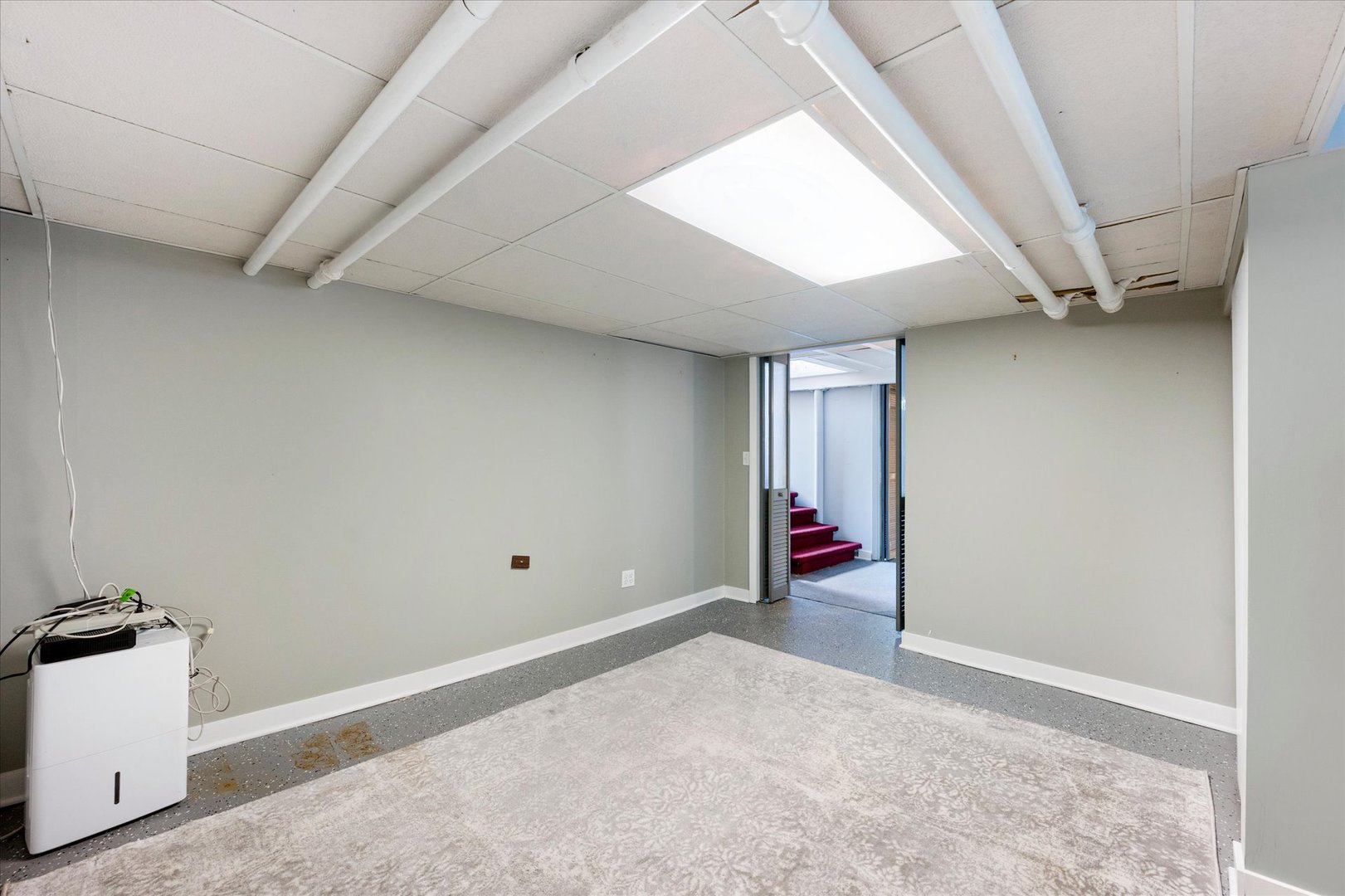 836 N Grove Avenue Property Photo 29