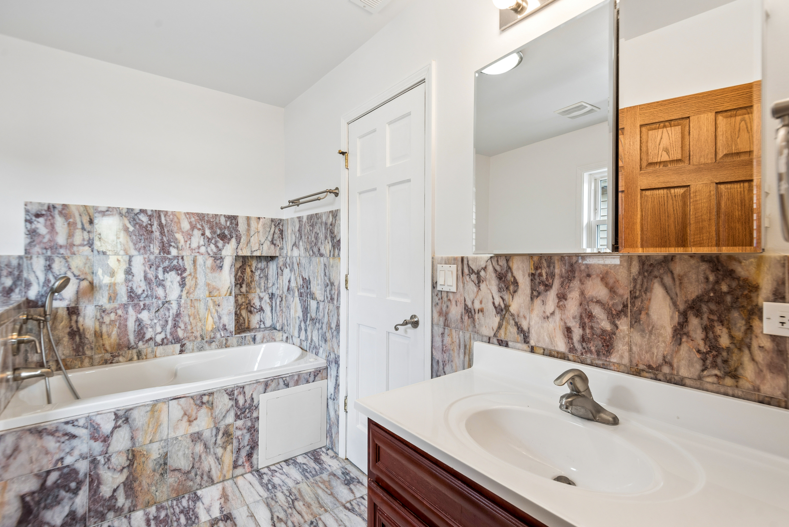 3526 N Overhill Avenue Property Photo 22
