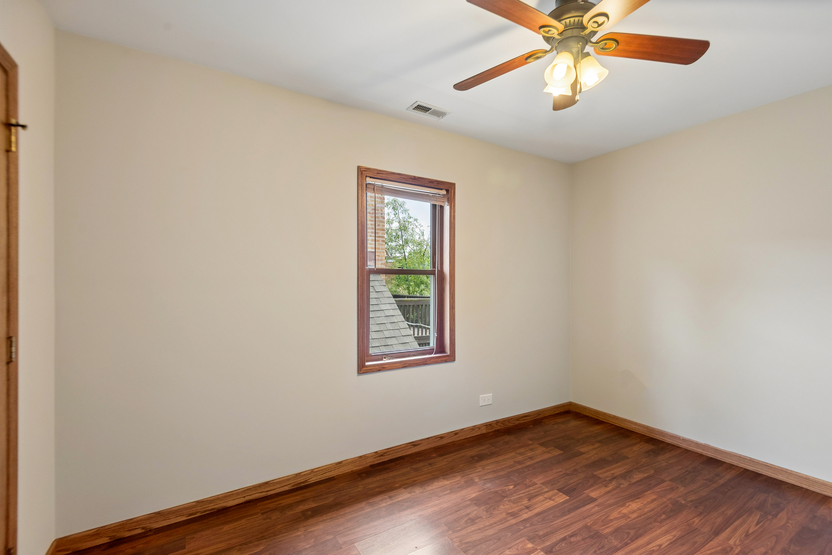 3526 N Overhill Avenue Property Photo 23