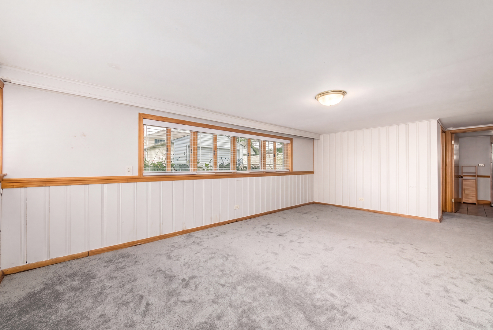 112 N Broadway Avenue Property Photo 14
