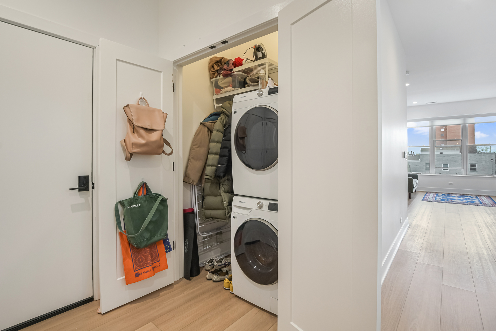 1421 W Chicago Avenue Property Photo 10