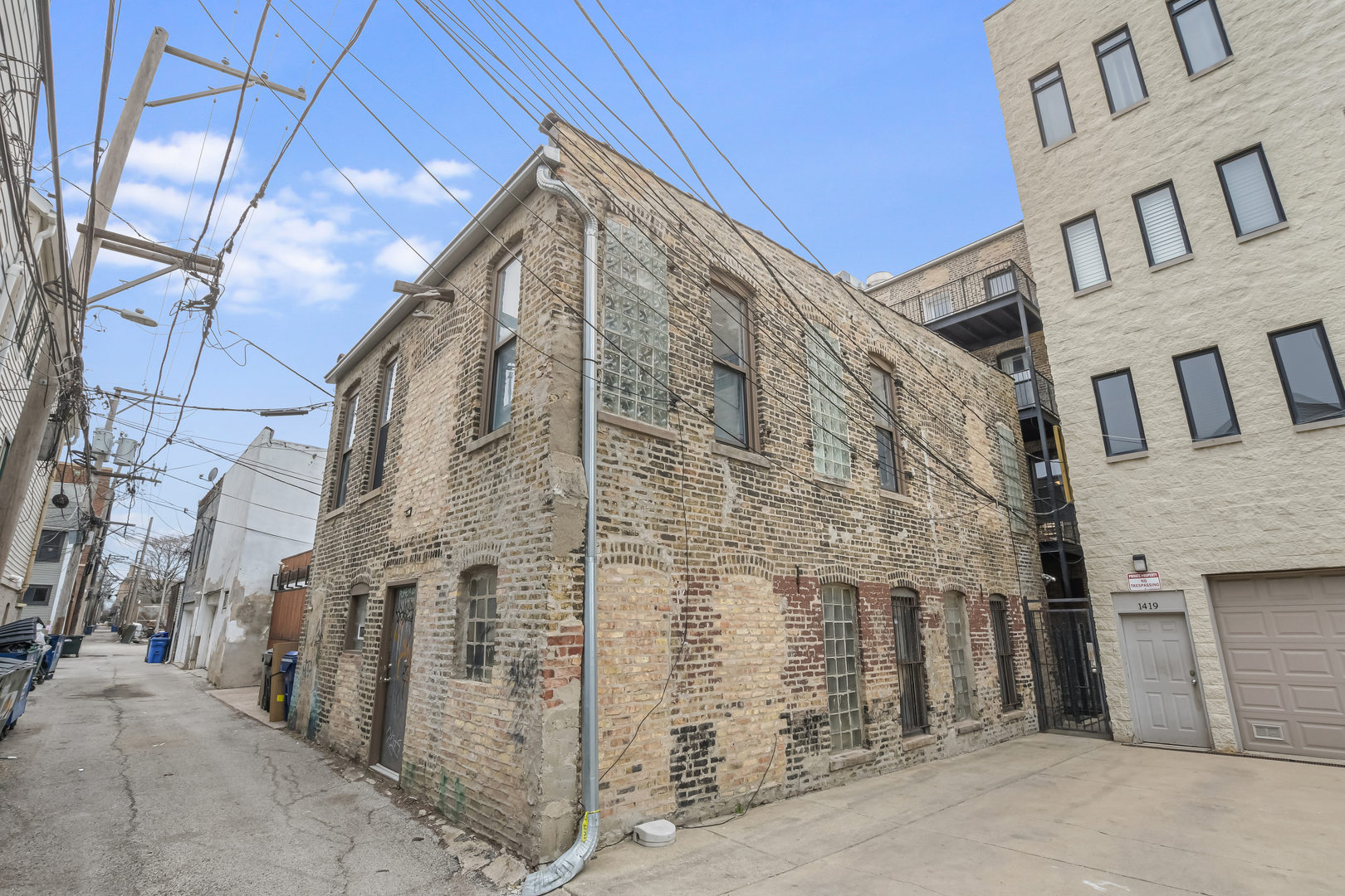 1421 W Chicago Avenue Property Photo 22
