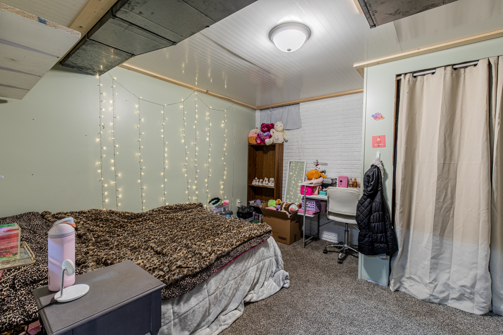 208 Pittman Court Property Photo 27
