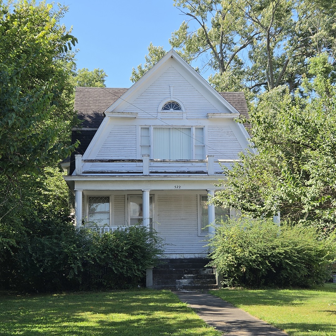 522 E Main Street Property Photo 1