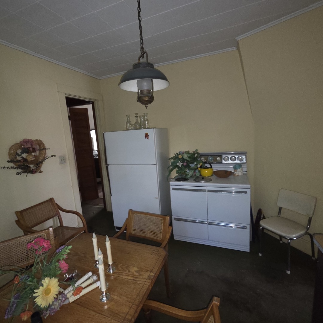522 E Main Street Property Photo 18