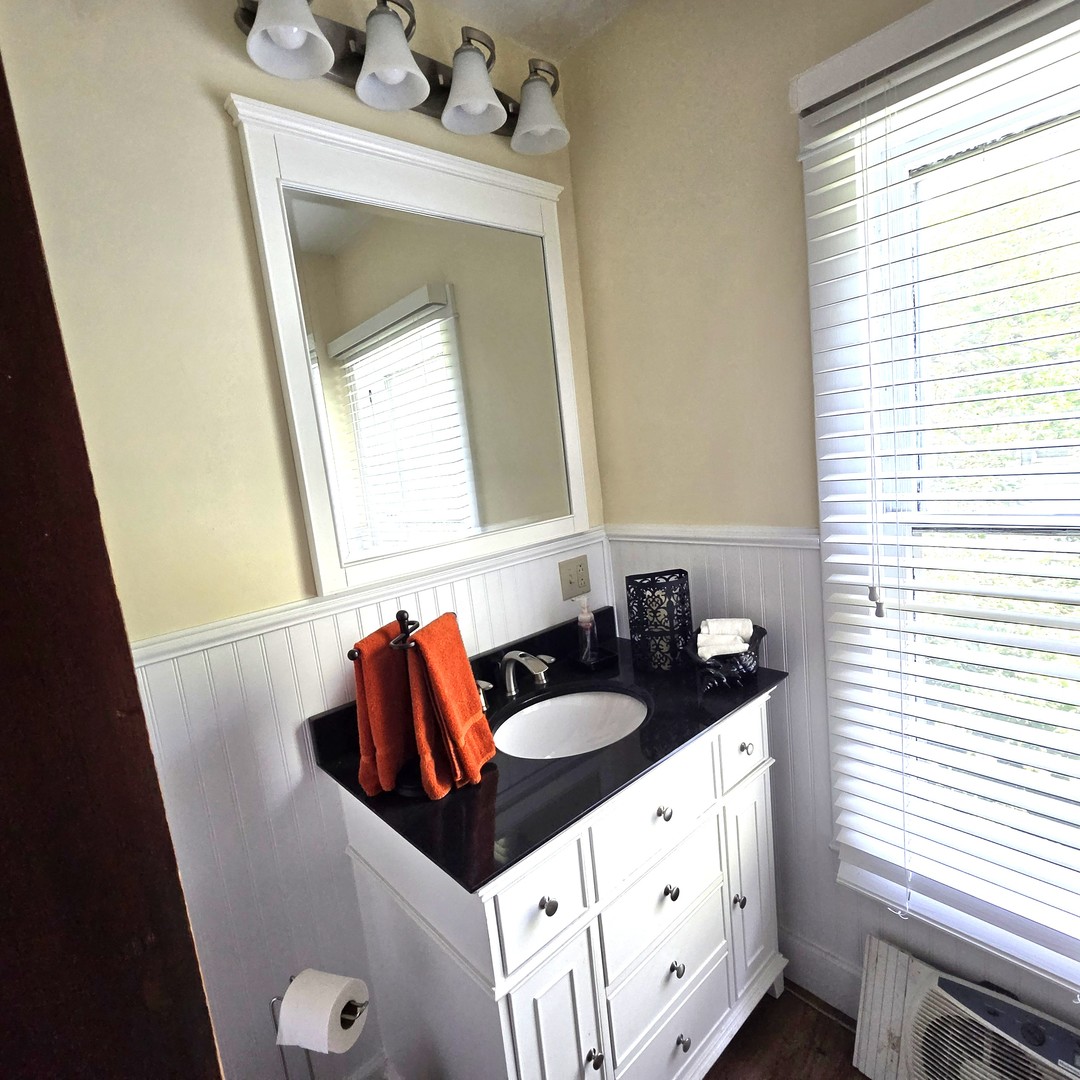 522 E Main Street Property Photo 28