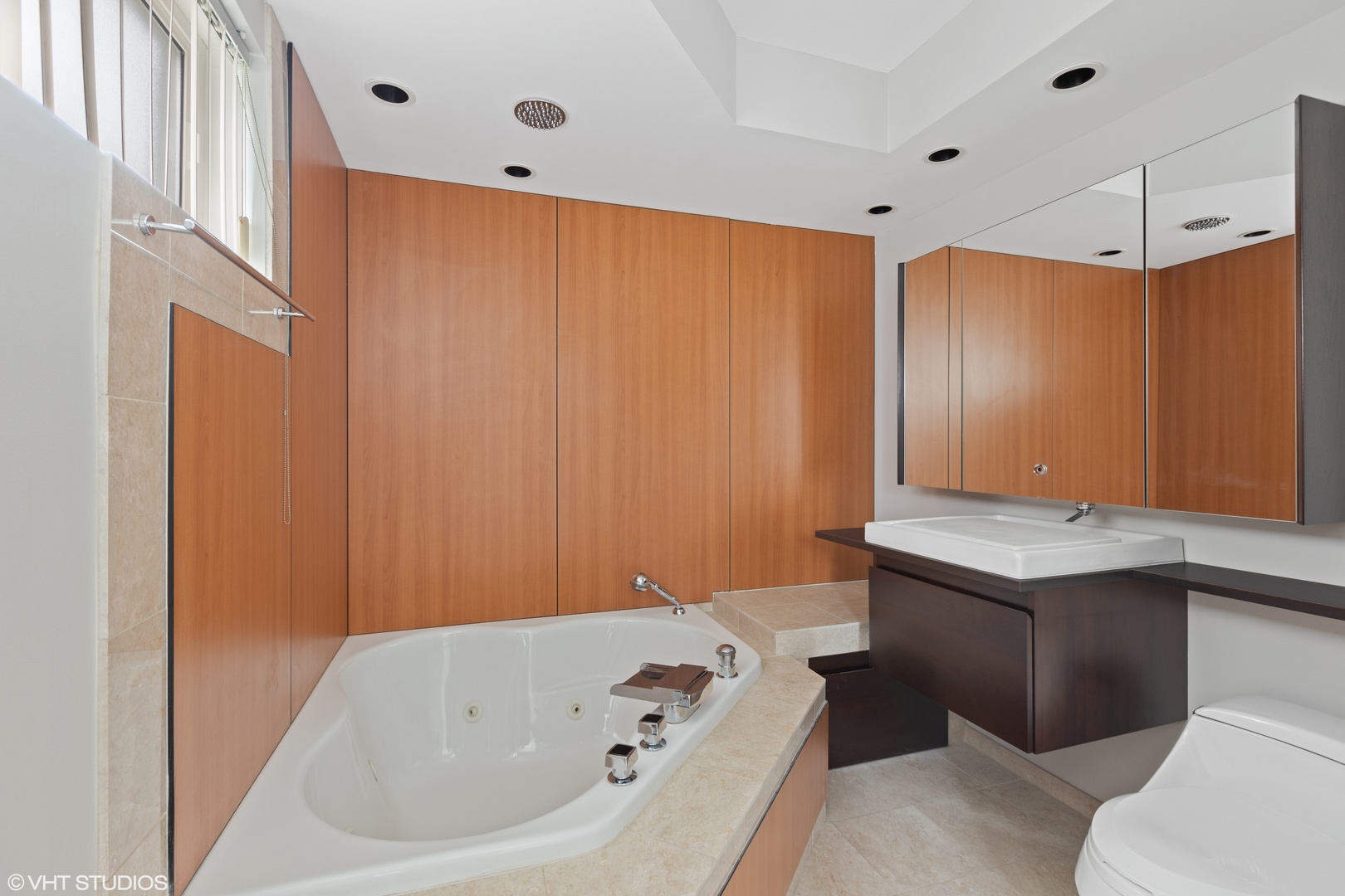 158 Green Bay Road Property Photo 10