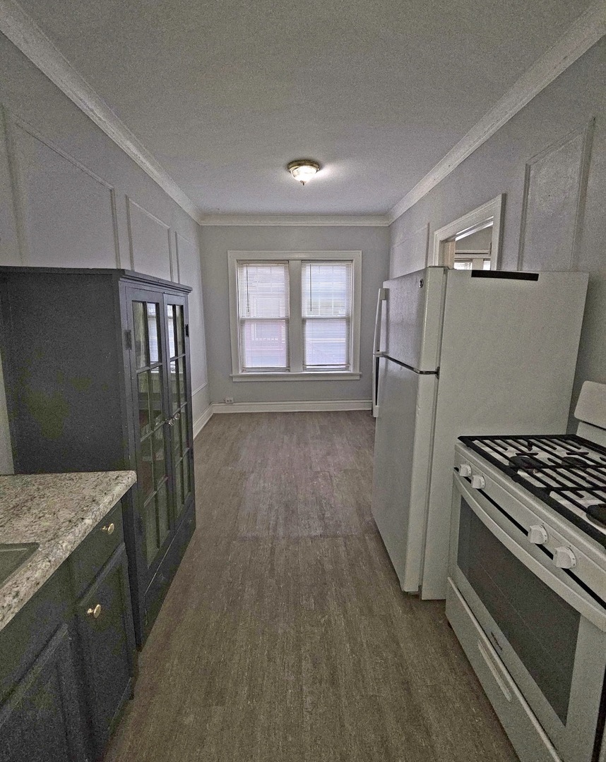 212 S 5th Avenue A3 Property Photo 4