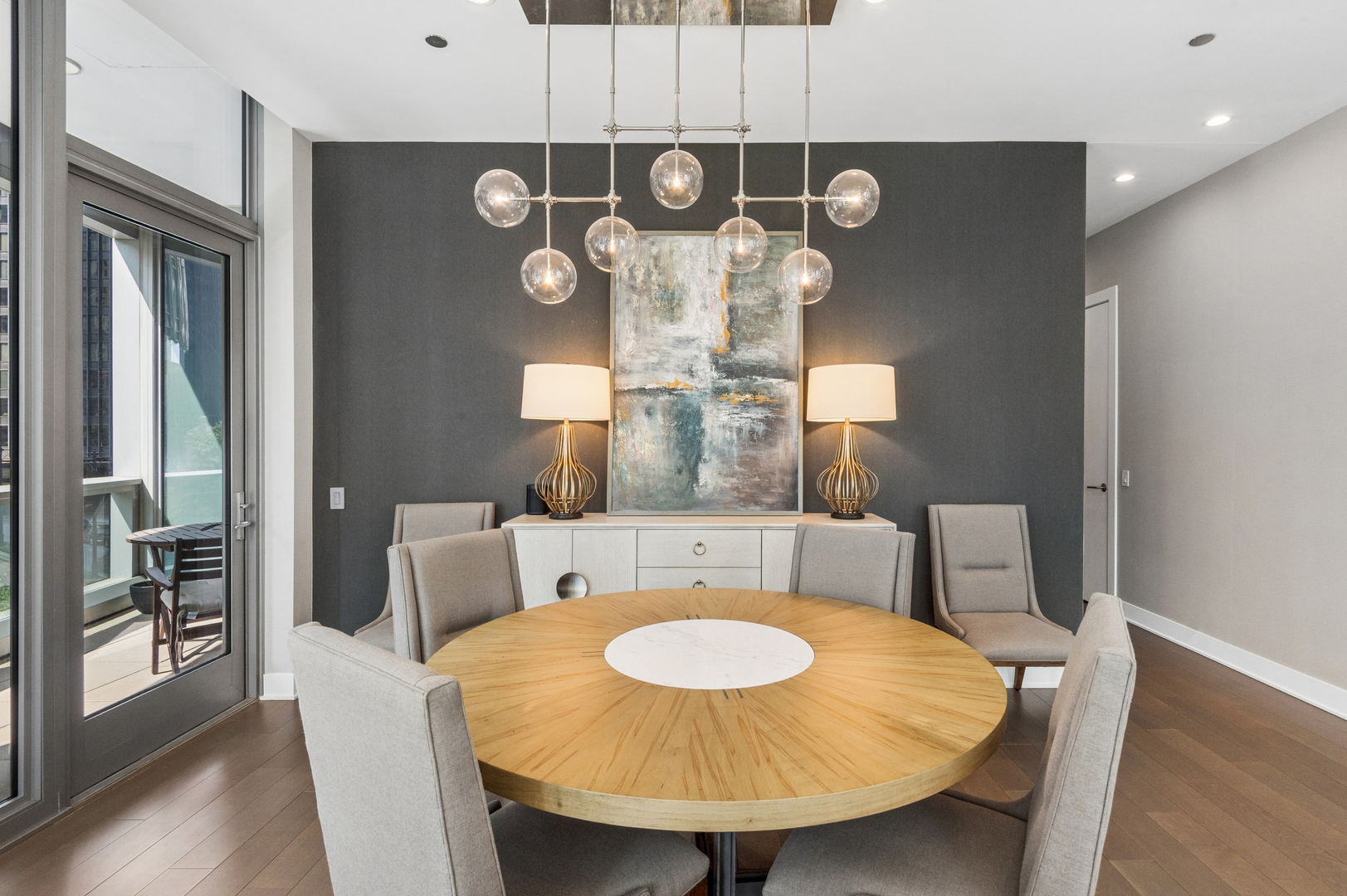 403 N Wabash Avenue 3a Property Photo 8