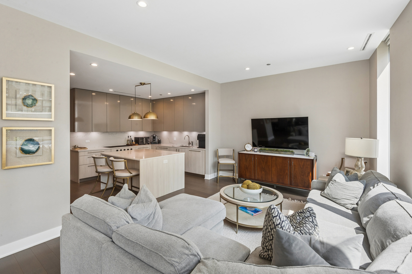 403 N Wabash Avenue 3a Property Photo 12