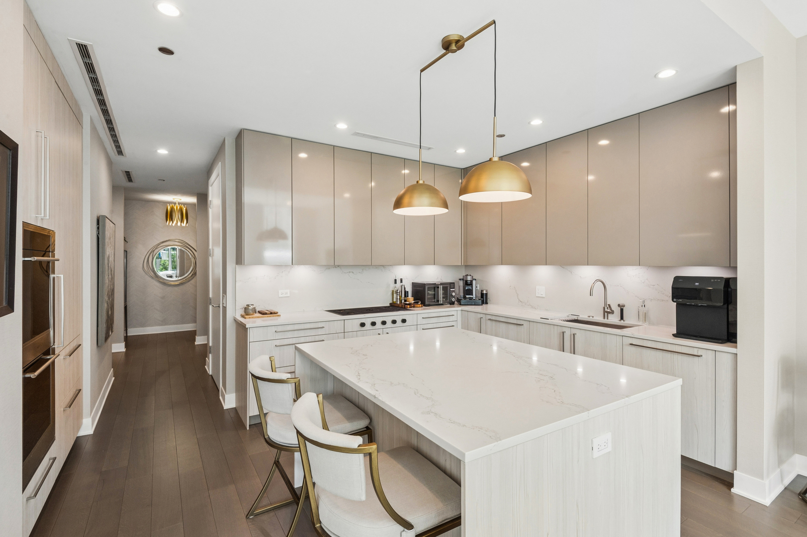 403 N Wabash Avenue 3a Property Photo 13