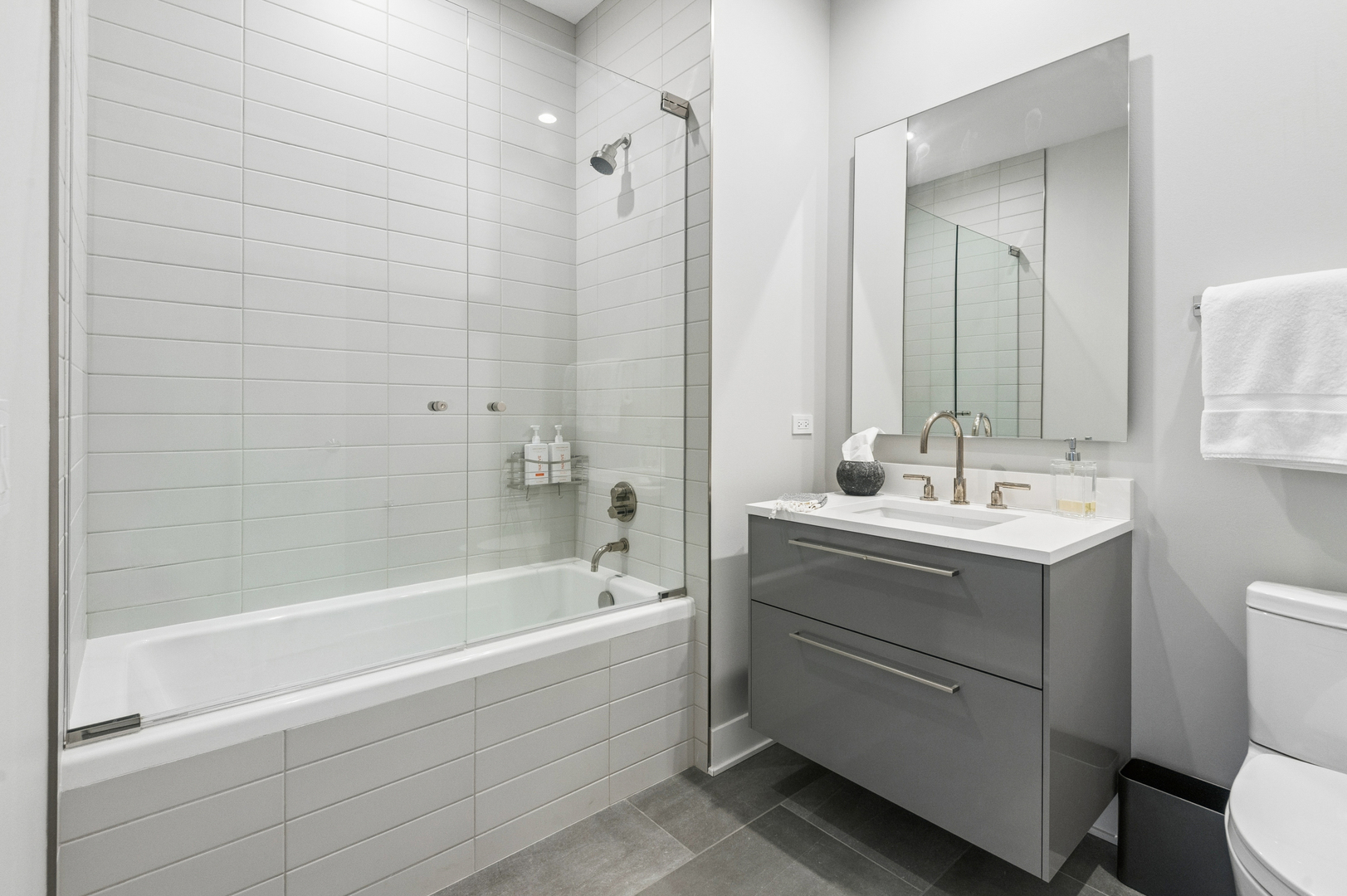 403 N Wabash Avenue 3a Property Photo 21