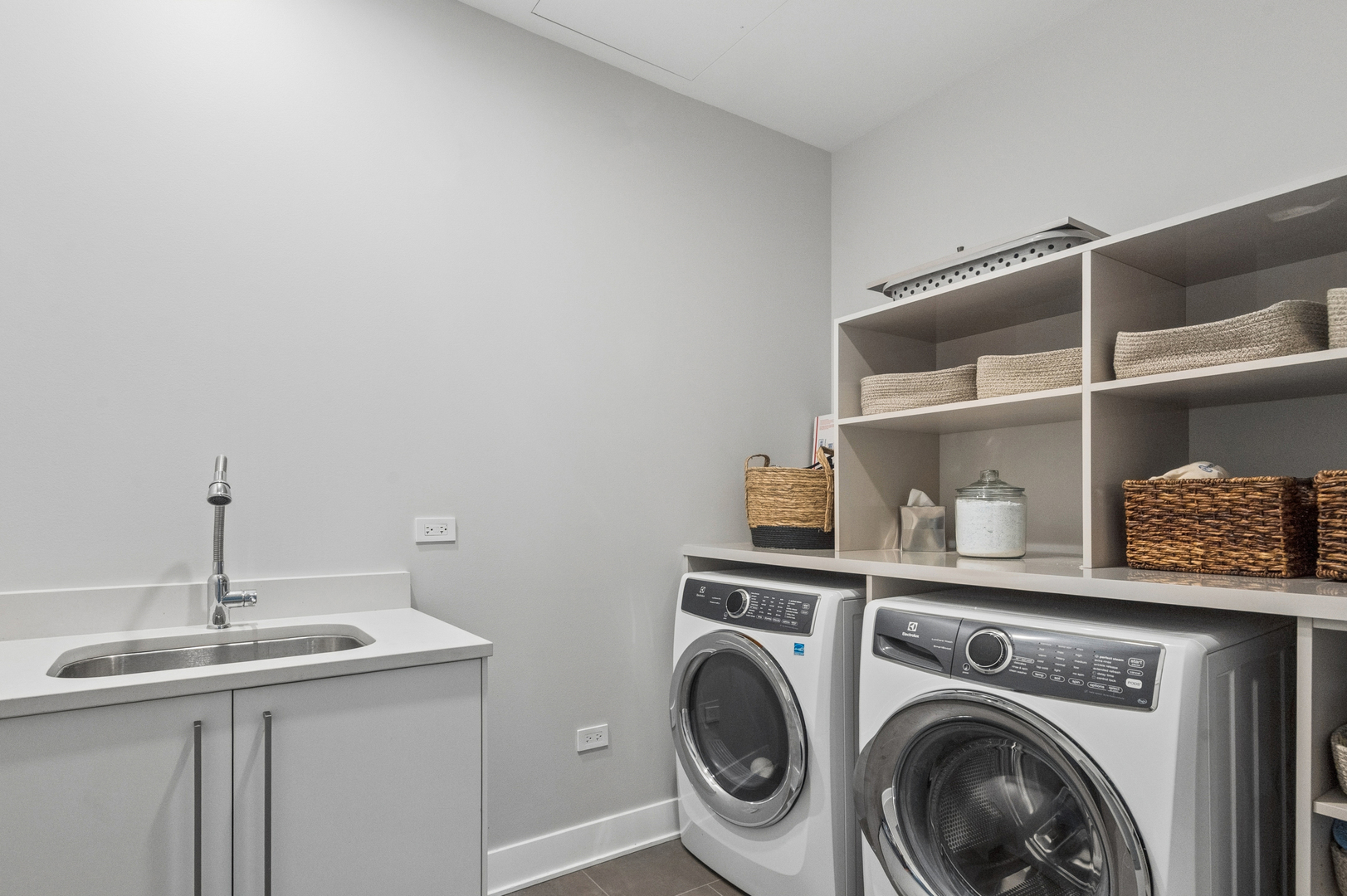 403 N Wabash Avenue 3a Property Photo 31