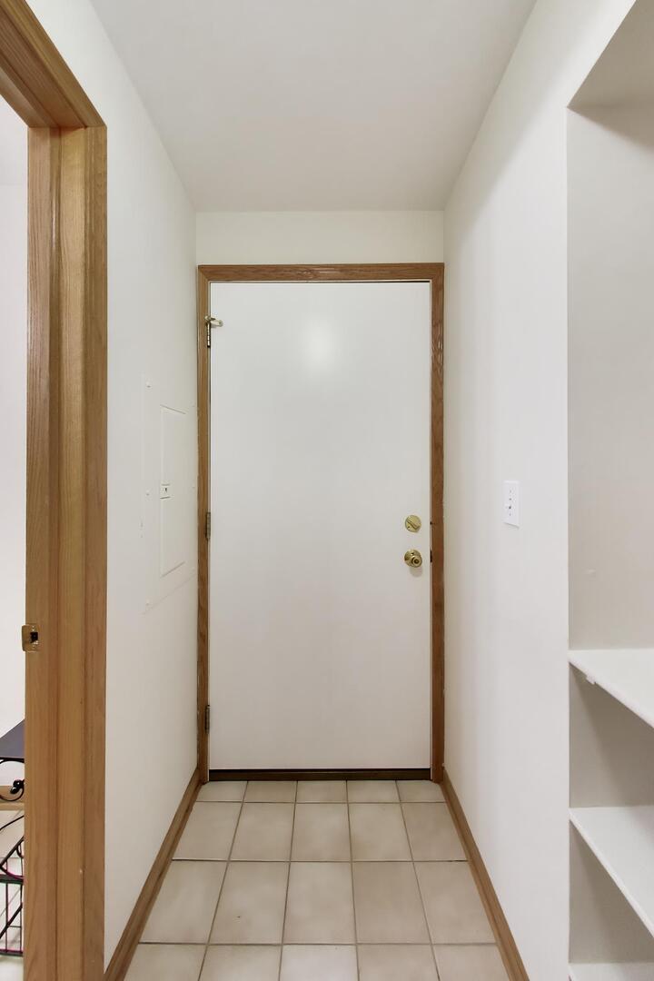 617 South Boulevard H Property Photo 6