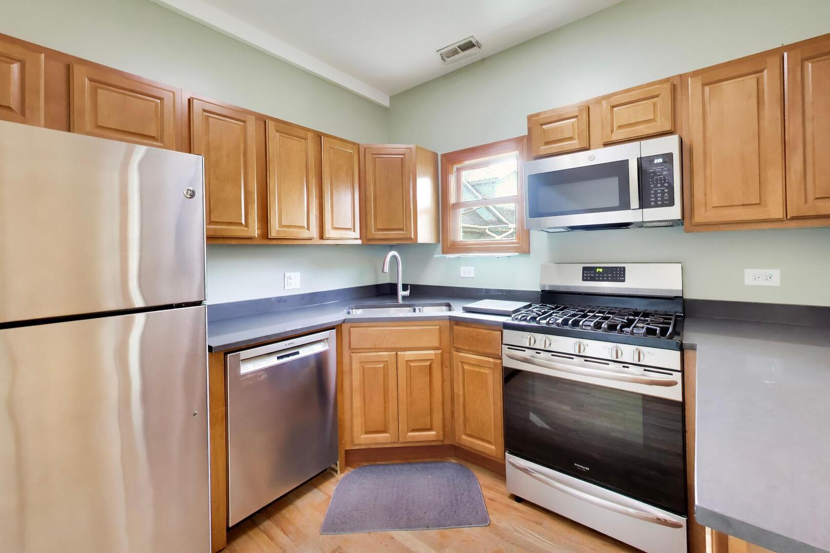 617 South Boulevard H Property Photo 13