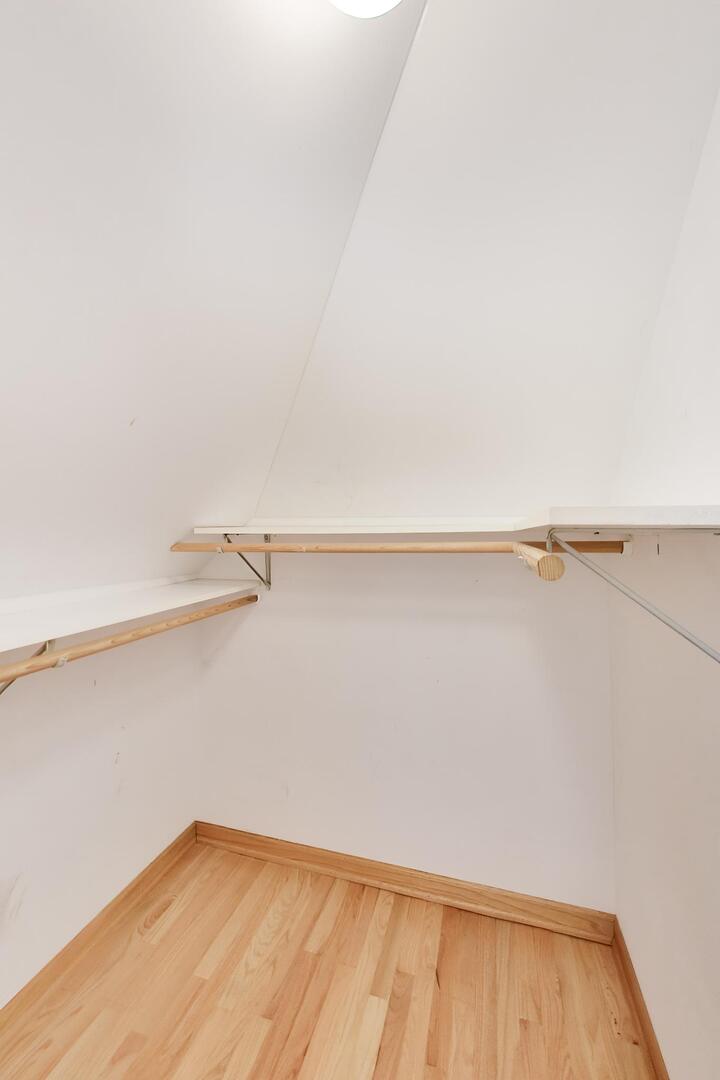 617 South Boulevard H Property Photo 28