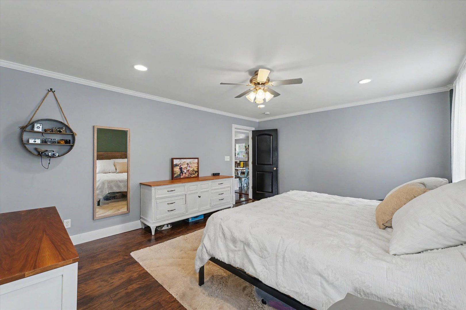 101 E Douglas Street Property Photo 23