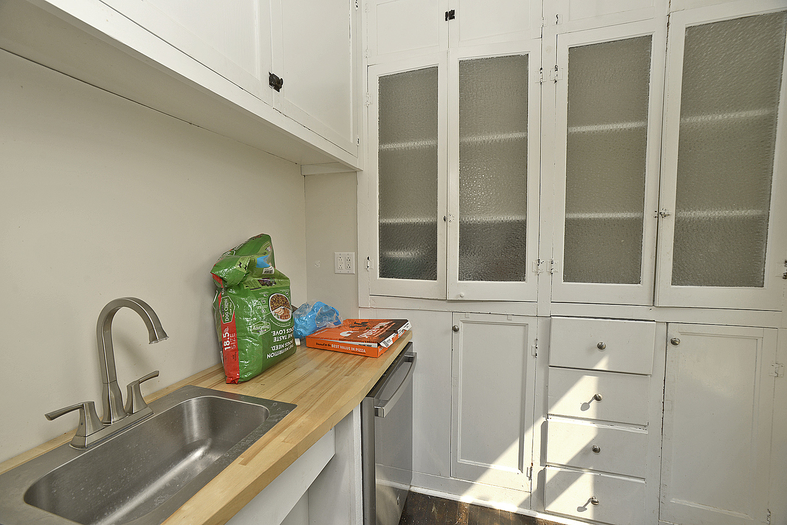 1128 Saint Vincent Avenue Property Photo 3