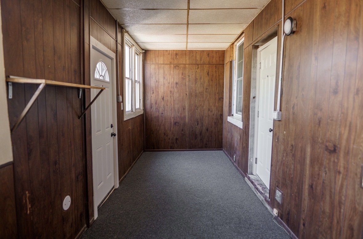 6613 S Vernon Avenue 2 Property Photo 11