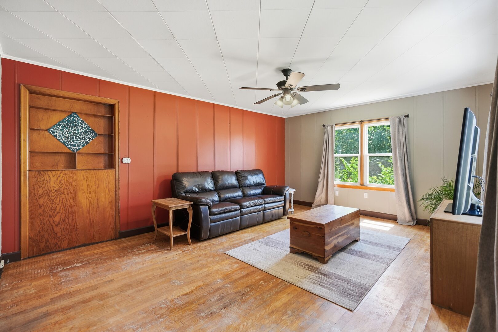 704 2nd Avenue Property Photo 6