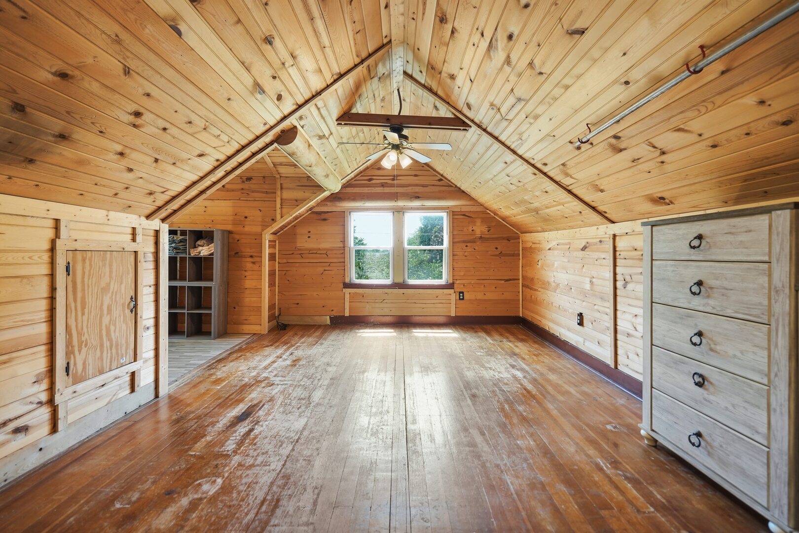 704 2nd Avenue Property Photo 12