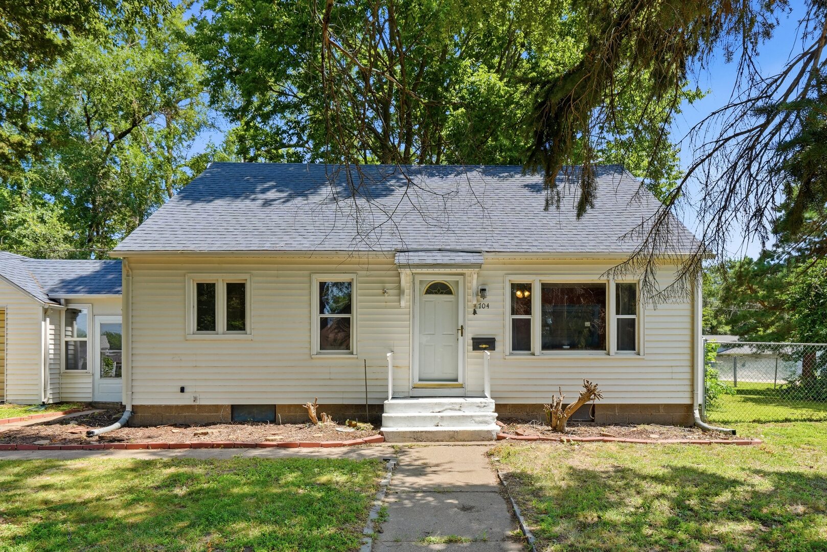 704 2nd Avenue Property Photo 25