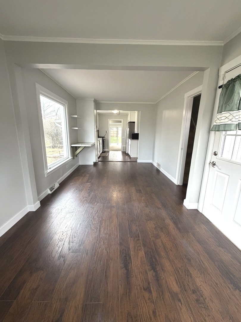 2209 Douglas Avenue Property Photo 3