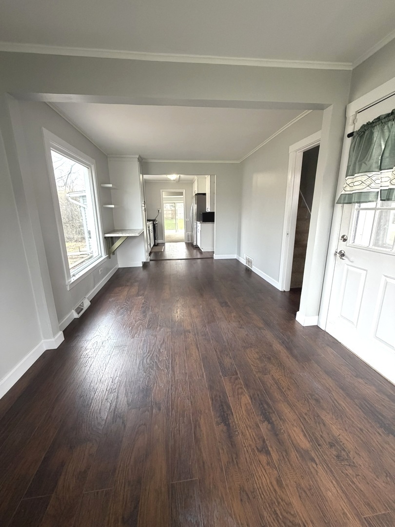 2209 Douglas Avenue Property Photo 5
