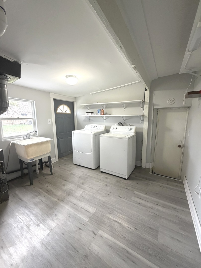 2209 Douglas Avenue Property Photo 33
