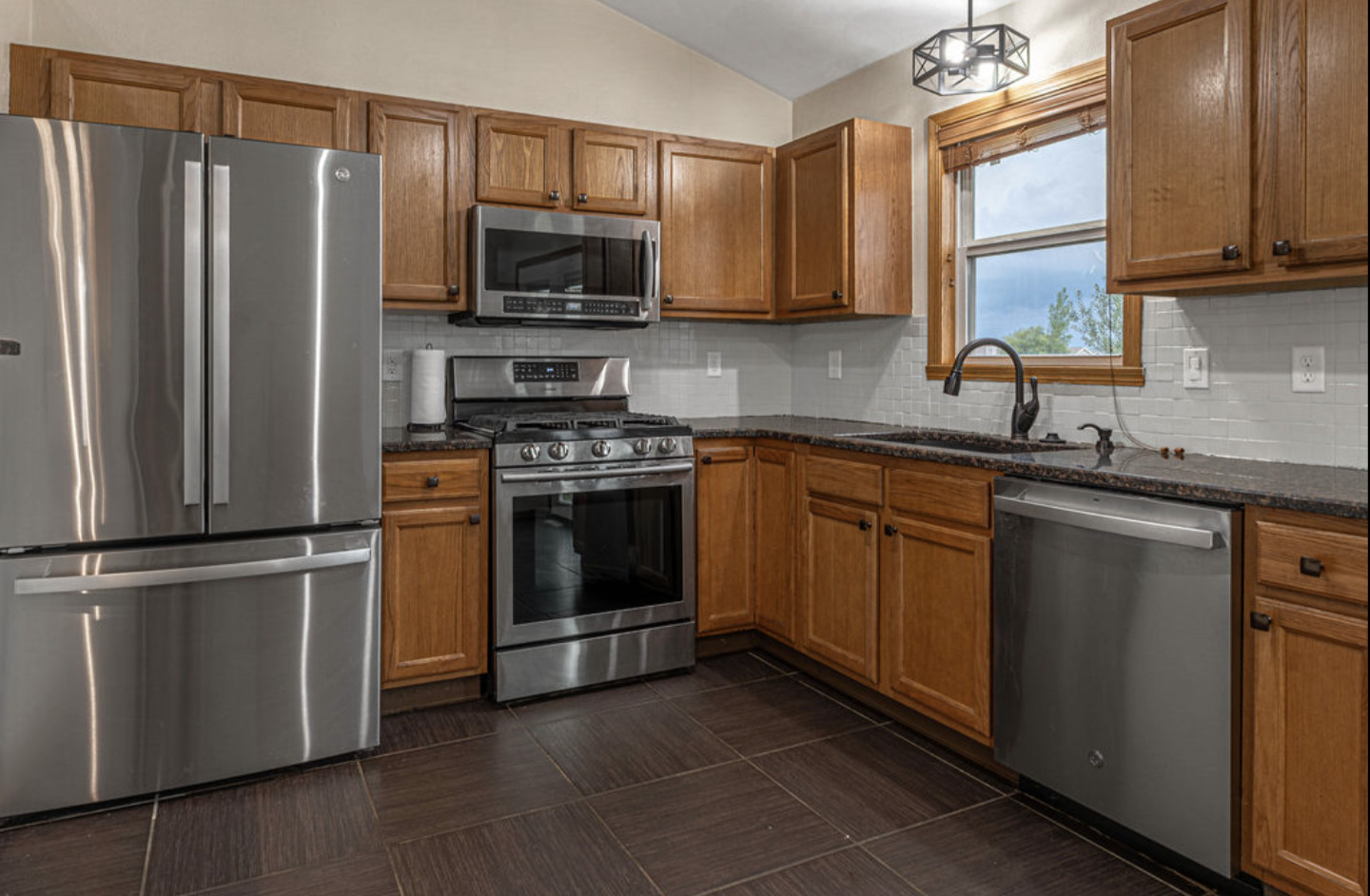 12399 Barberry Drive Property Photo 9