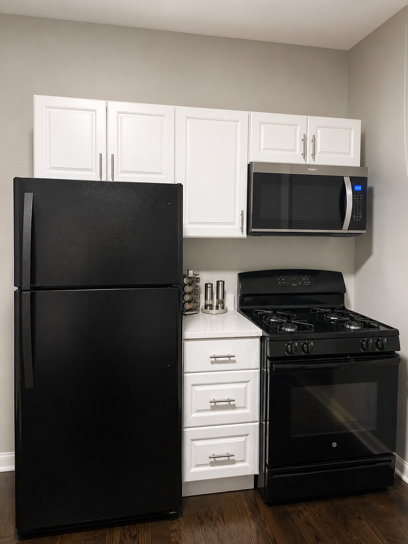 956 N Central Park Avenue Property Photo 6