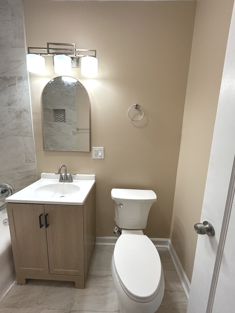 221 E 78th Street 2 Property Photo 7