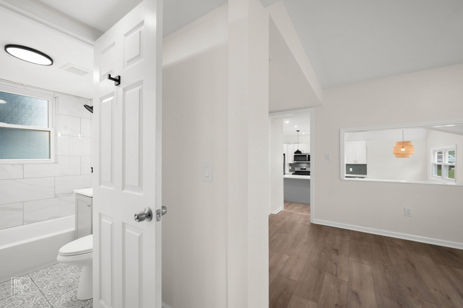 15701 Central Park Avenue Property Photo 4