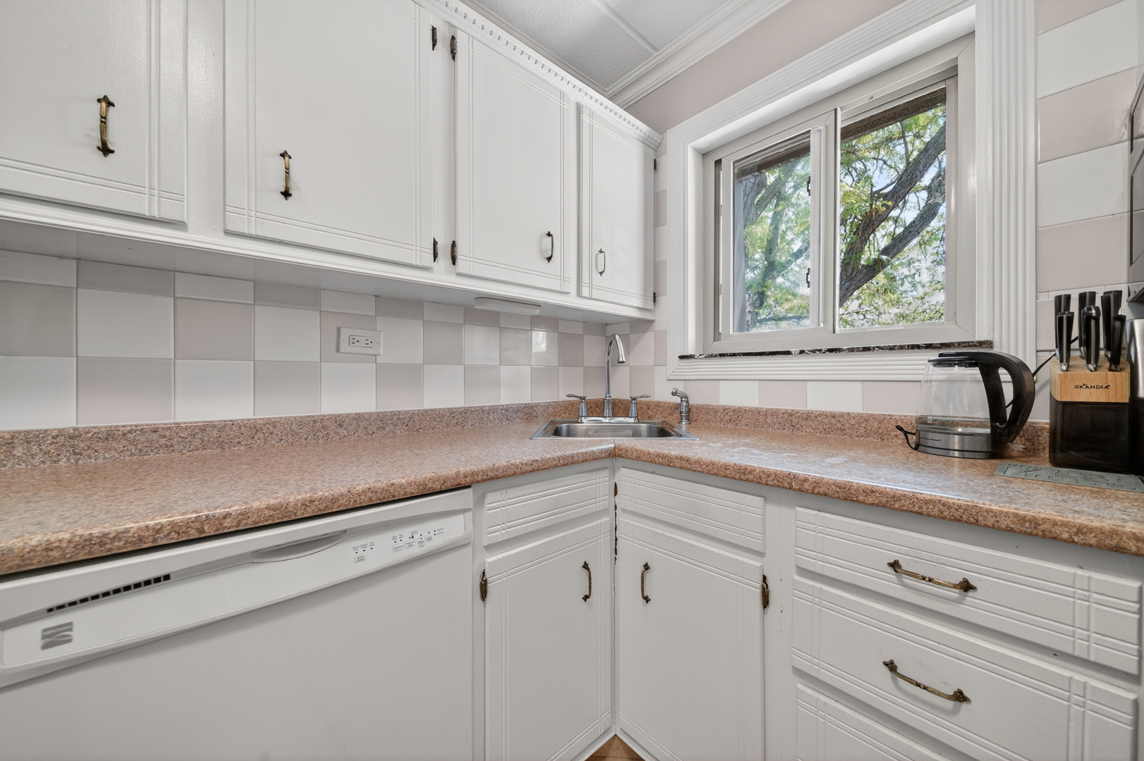 571 Fairway View Drive 3k Property Photo 8