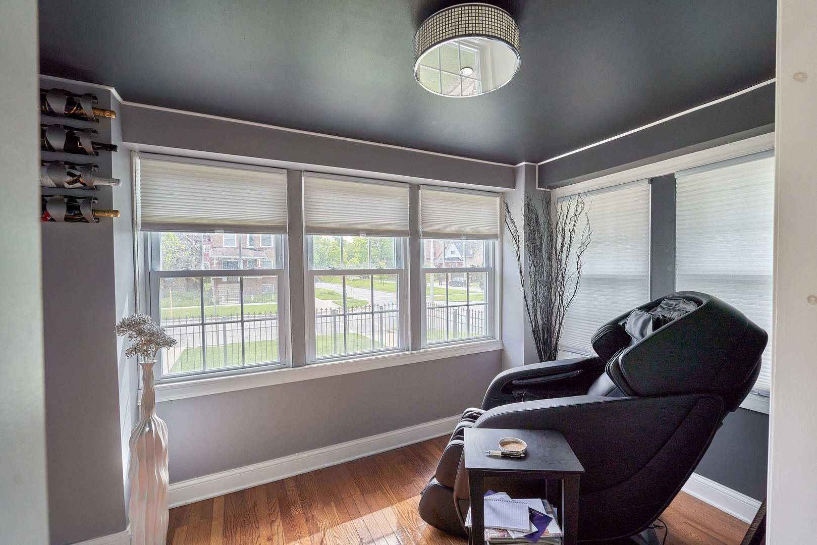 200 N Mayfield Avenue Property Photo 3