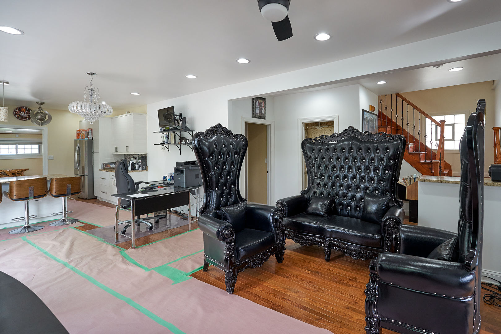 200 N Mayfield Avenue Property Photo 6